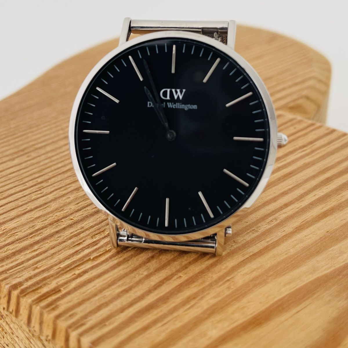Daniel Wellington Bracciali & Braccialetti: DANIEL WELLINGTON DW00100149 CORNWALL HERRENUHR – Usato da Lostorf venduto da Lavendel2018 2
