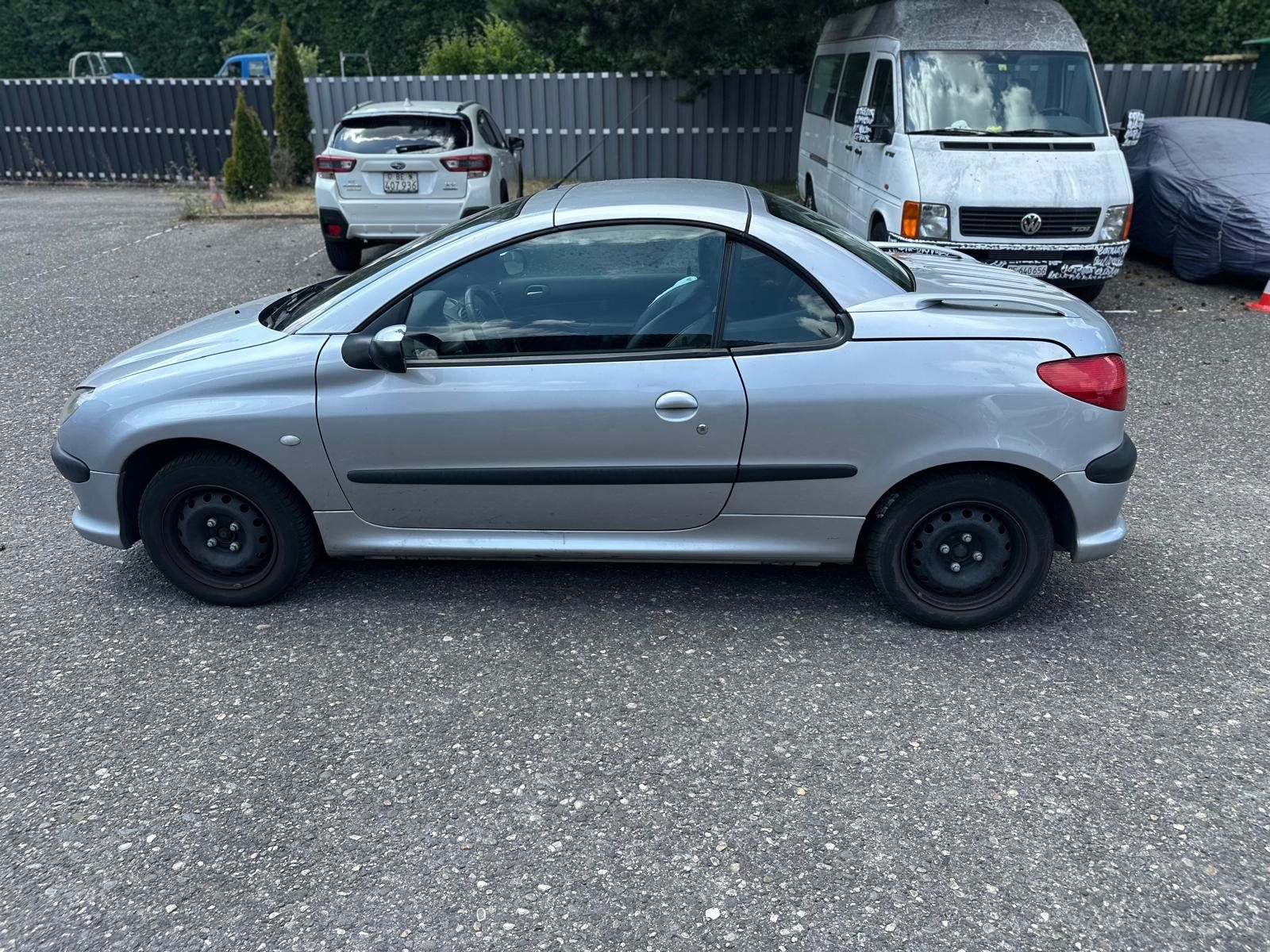 Peugeot Autos: Peugeot 206 CC Cabriolet silber – Gebraucht aus kehrsatz von AutocenterKehrsatz 2