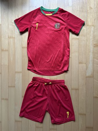 Für Kids: H&M Fussball-Set Trikot + Hose, Gr. 158/164