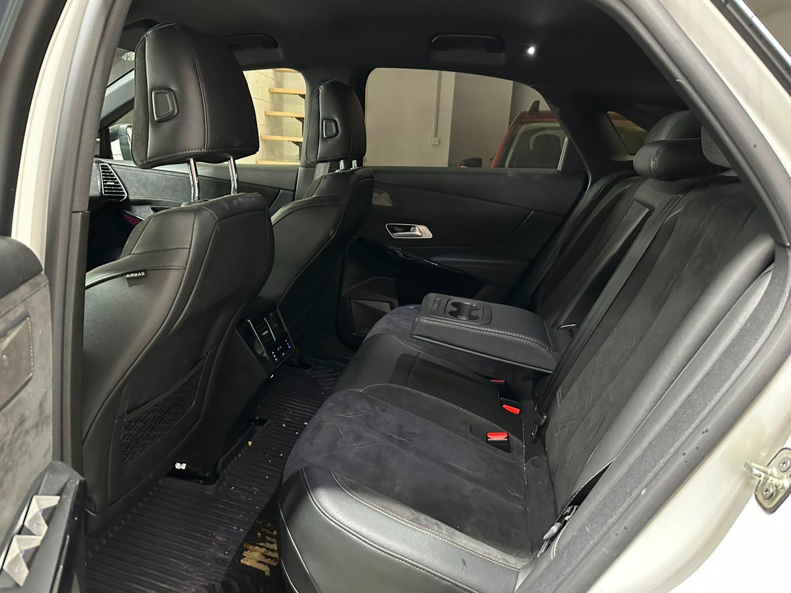 DS Automobiles Autos: DS AUTOMOBILES DS 7 Crossback E-Tense 300 Performance Line – Gebraucht aus Aclens von sobacopeludo 4