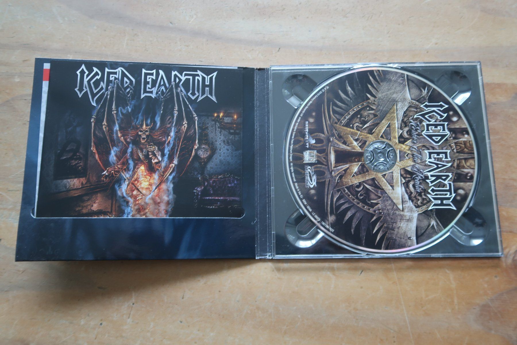 CD: ICED EARTH - ENTER THE REALM - DIGIPAK - CD – Usato da Basel venduto da Patiscat 3