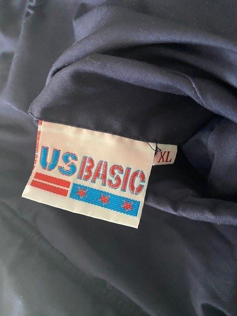 Gilet & Giacche: Gilet nylon bleu / rouge recto verso, US Basic, XL – Usato da Meyrin venduto da Abac007 4