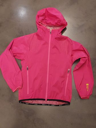 dünne, leichte, wasserdichte Jacke Mountain Force Gr. 36