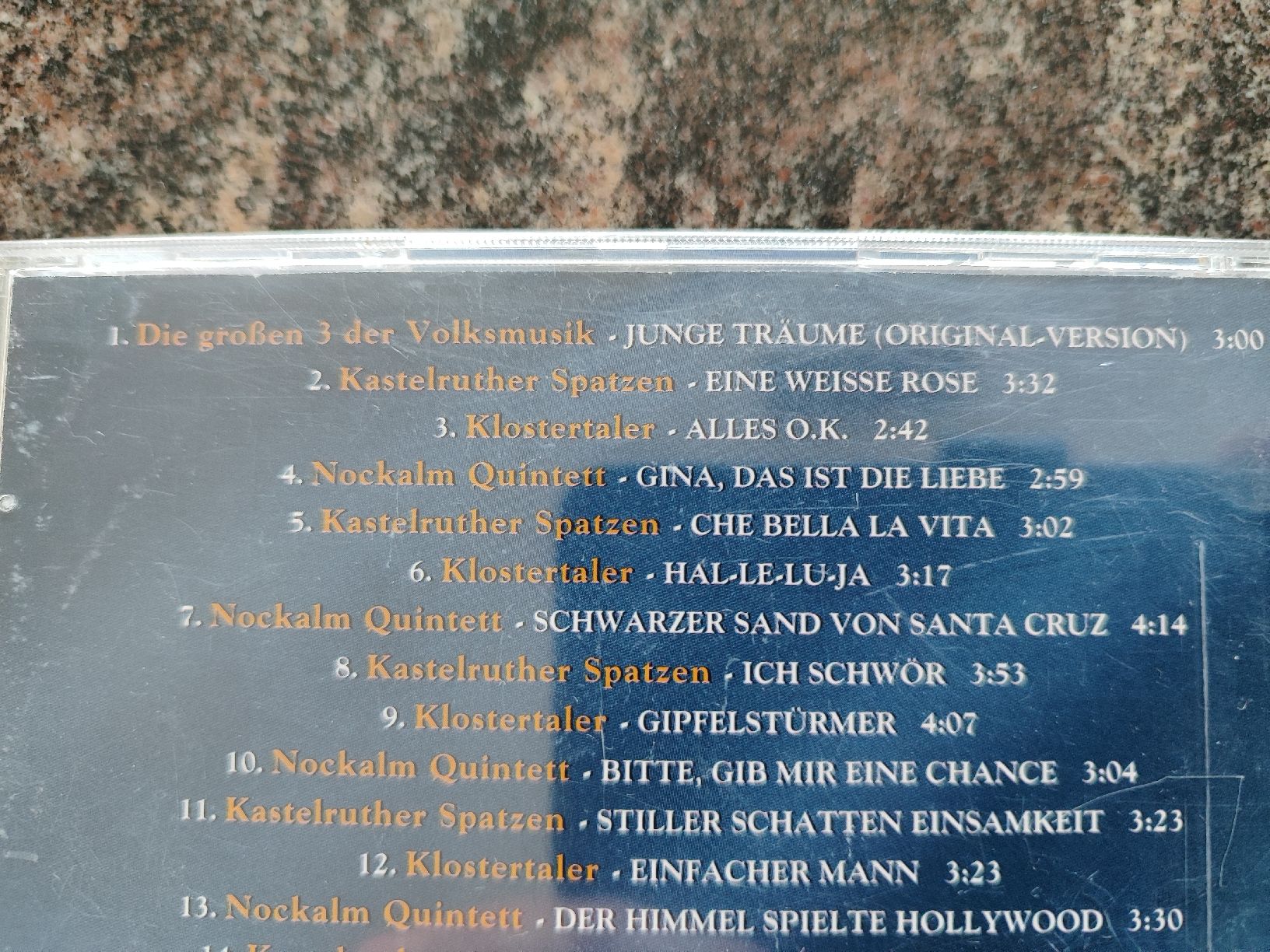 CD: CD, die grossen 3 der Volksmusik  – Usato da Madiswil venduto da marmotte63 2