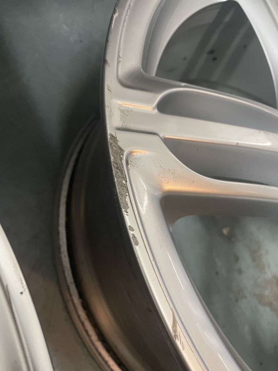 Audi Cerchioni: 4x Audi Alufelgen 20” – Usato da Sirnach venduto da MotionModular 7