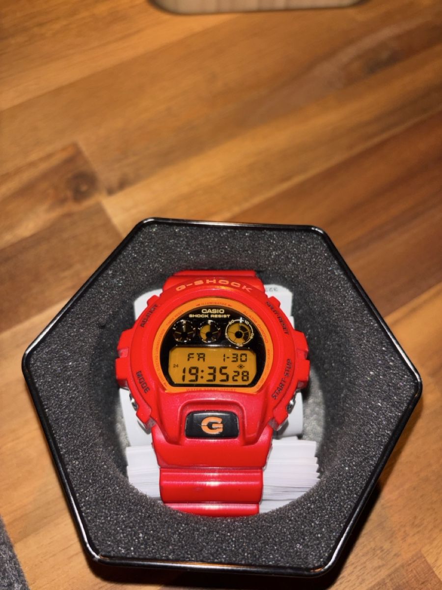 Casio Orologi: G-Shock DW-6900CB - Rouge – Usato da Genève venduto da reu_8zdr