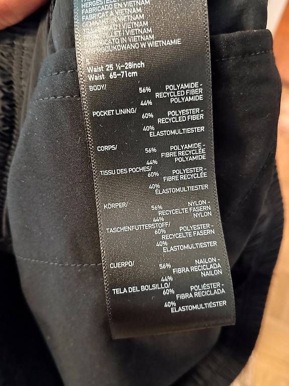 Uniqlo Pantaloni: Oversize Culotte von Uniqlo – Usato da Zürich venduto da Melianea 2