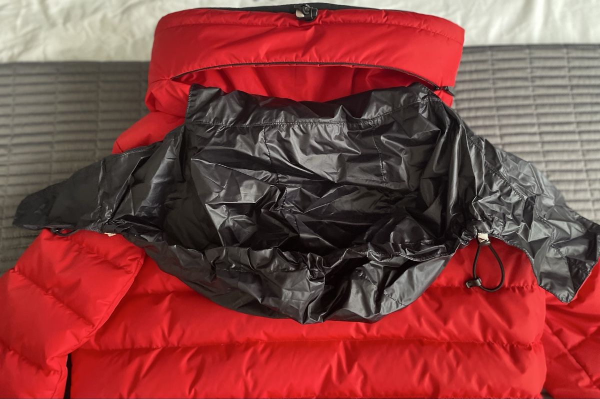 Moncler Giacche: Moncler Grenoble Red Down Vonne Jacket size 1 (S) – Usato da Embrach venduto da lau_2gtp 4