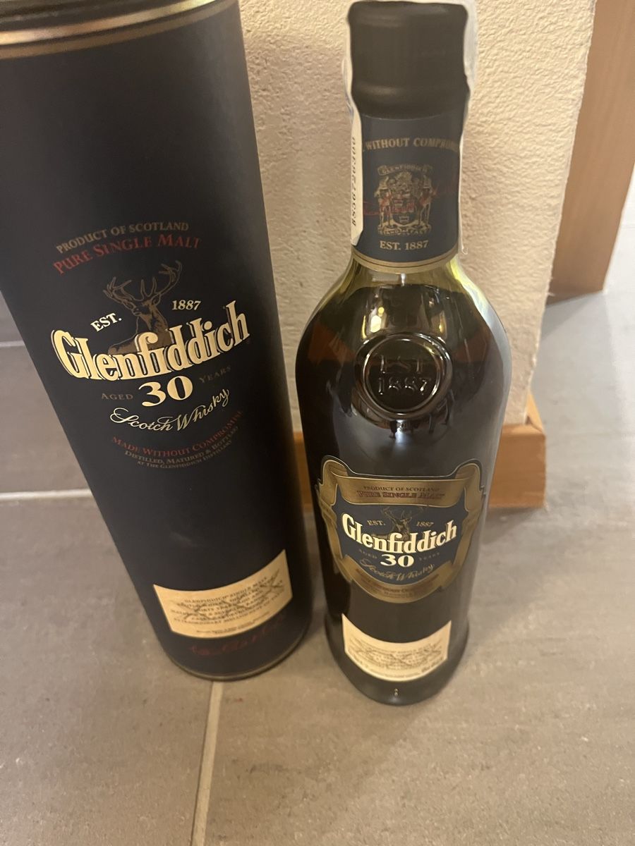 Glenfiddich Bevande alcoliche: Glenfiddich 30Years Single malt Whisky – Nuovo e nell'imballaggio originale da Neerach venduto da fuz_8d7l 5