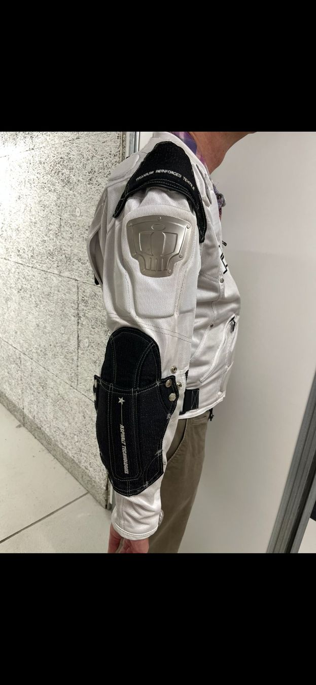 Icon Jacken: Motorradjacke Titan – Gebraucht aus Oberglatt ZH von Mperlen 1