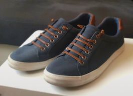 NEUF - Baskets bleues en toile, pointure 41