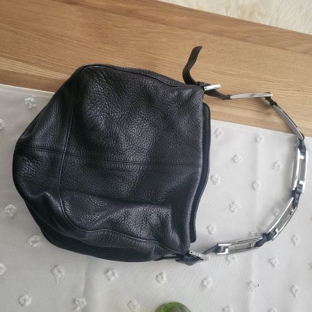 Fendi Letertasche mit Metall