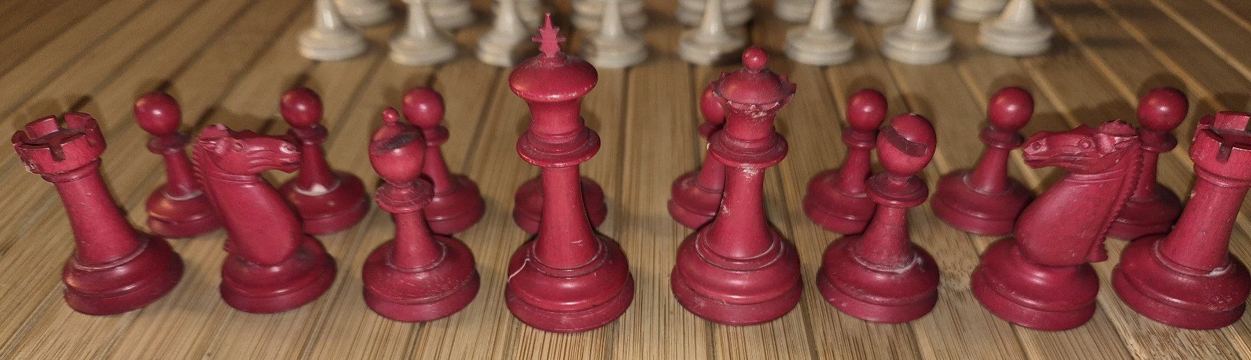 Giochi: Antike Schachfiguren in dekorativer Box – Usato da Basel venduto da Kurioses 2