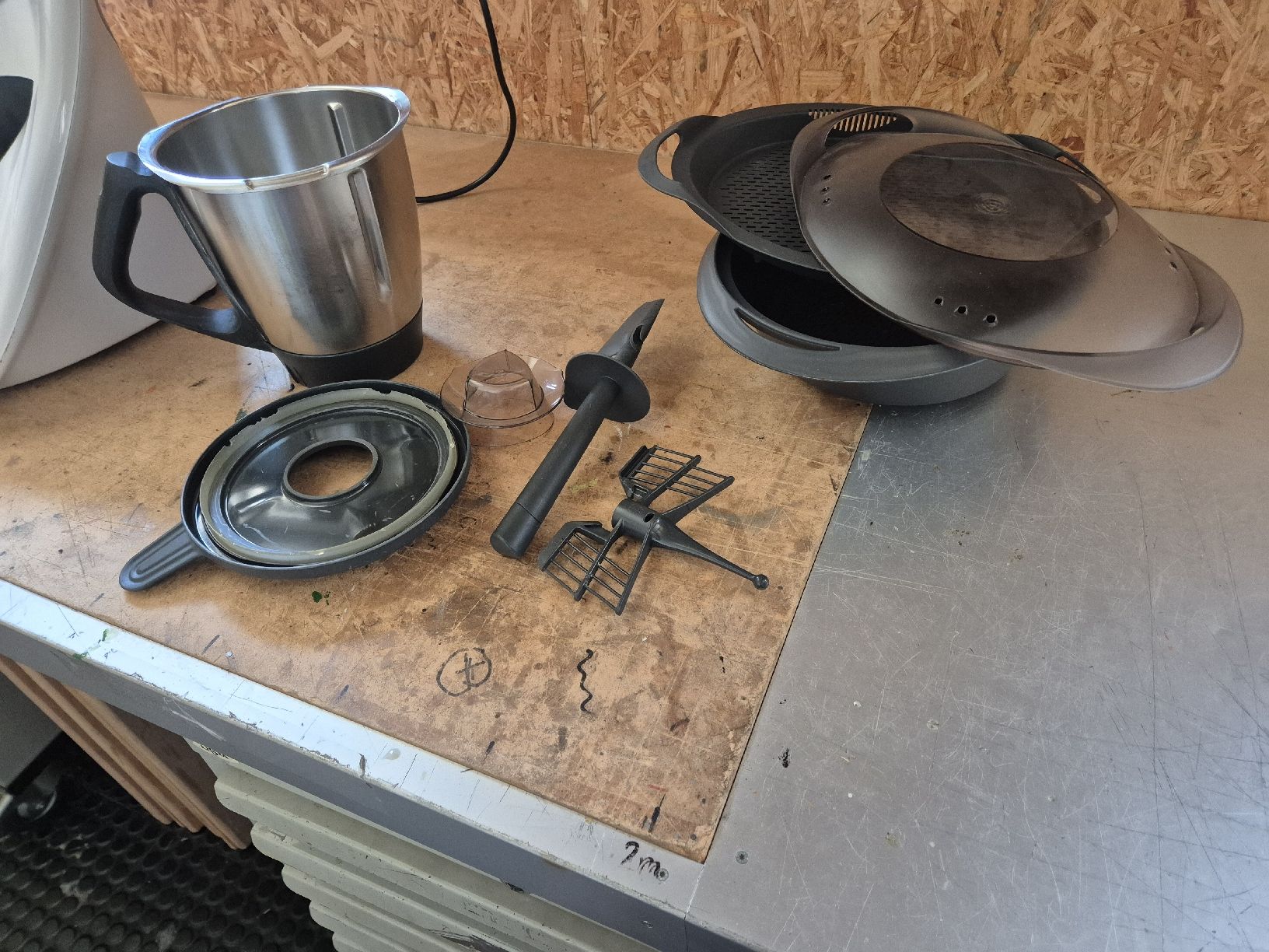 Thermomix Küchengeräte: Thermomix TM5 – Gebraucht aus Oberägeri von Kenwood4 4