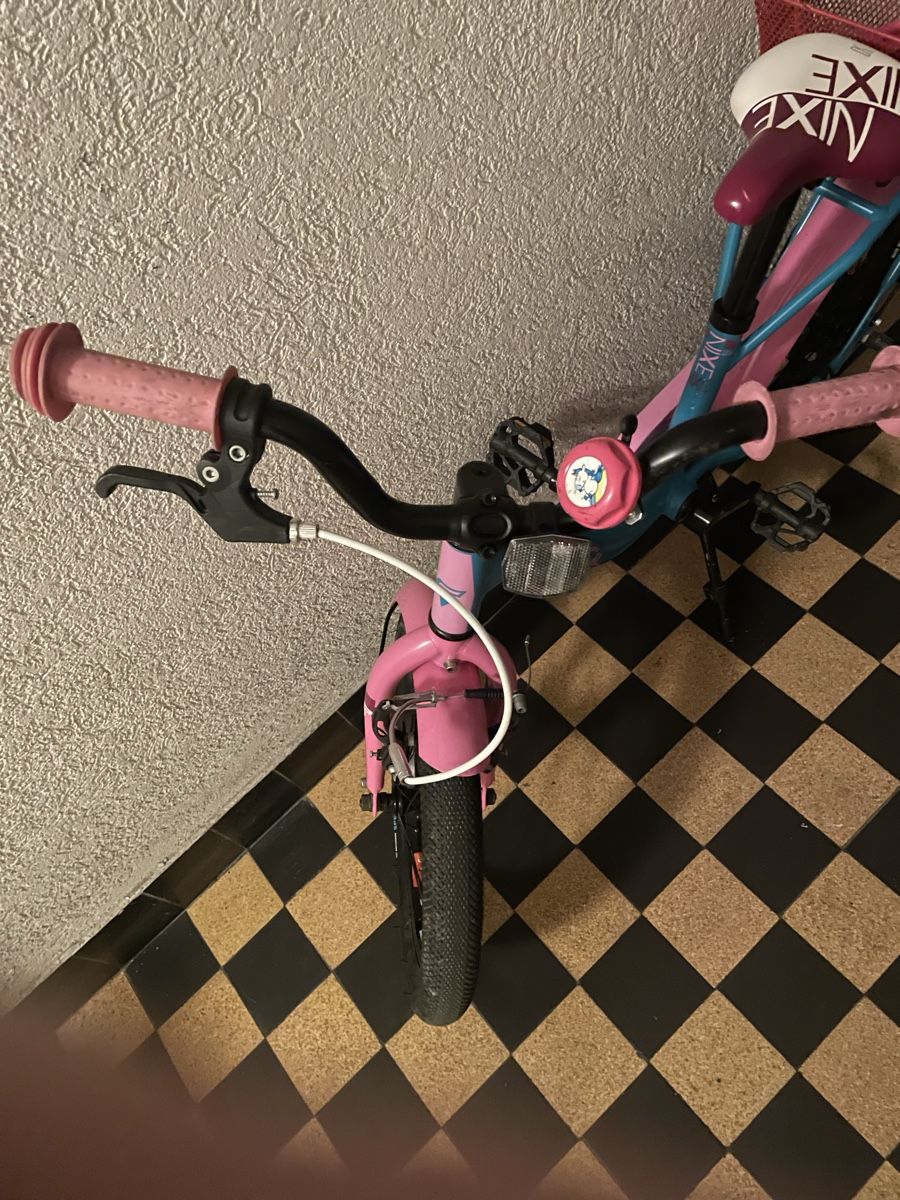 Vélos: Kindervelo Scool Nixe 16' – D'occasion à Basel par seb_ph5y 3