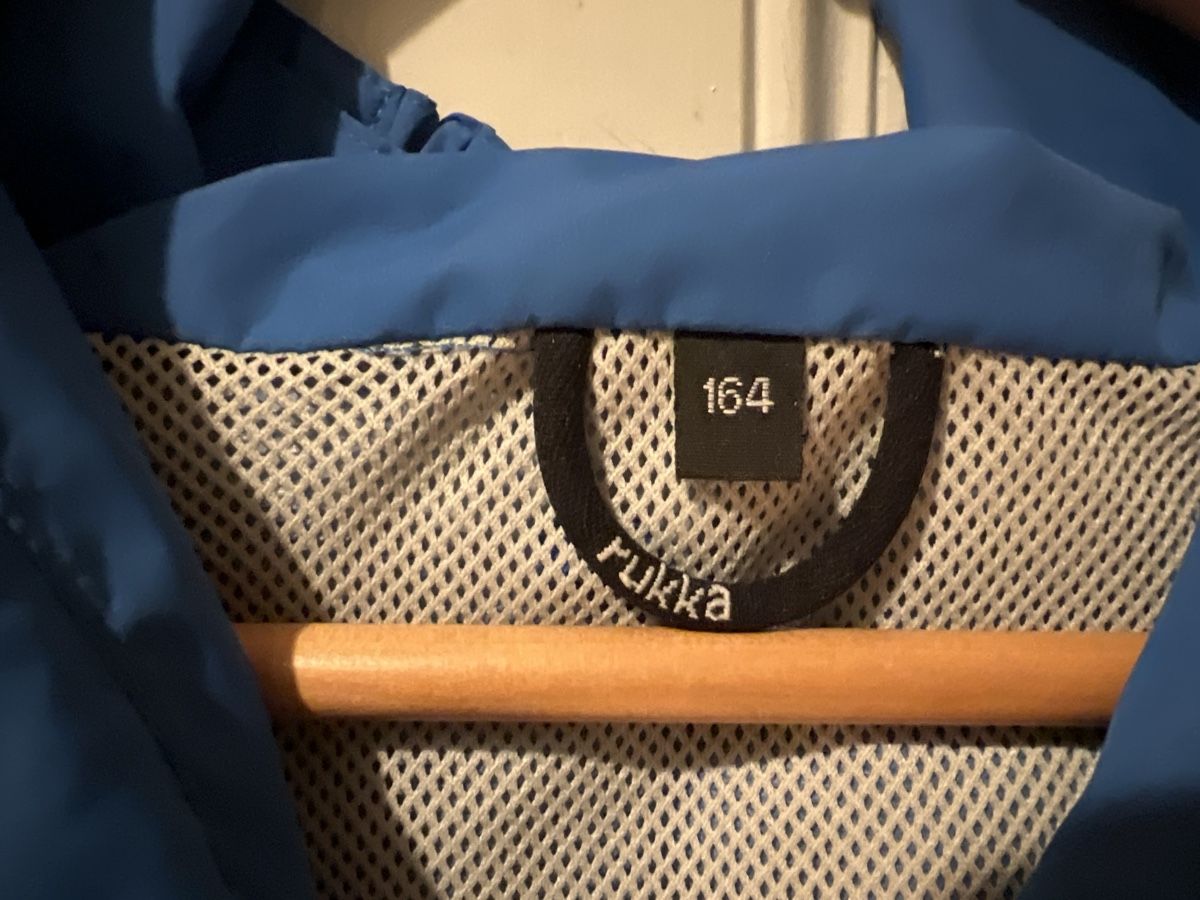 Rukka Giacche: Praktische Kinderregenjacke – Usato da Bern venduto da Recyclereuserefuse 2