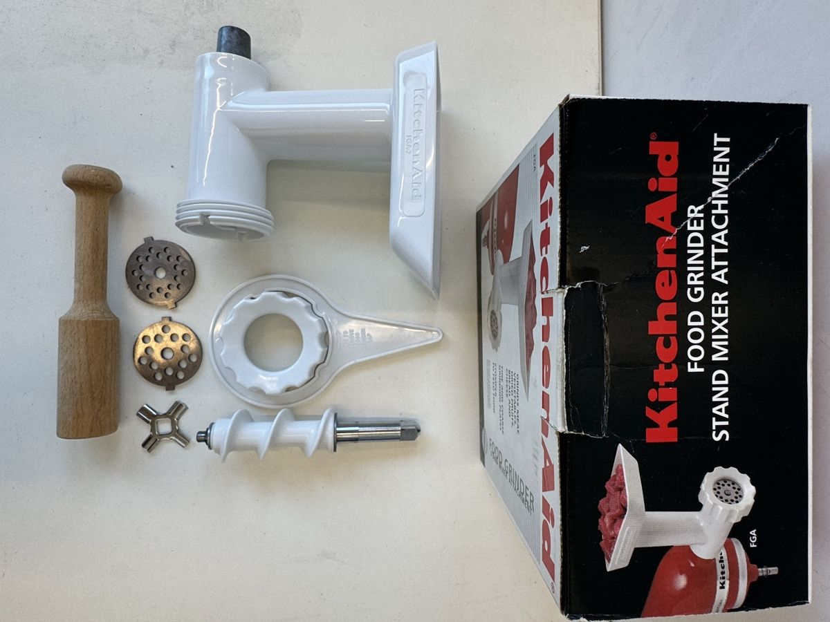 Kitchenaid Elettrodomestici da cucina: KitchenAid Fleischwolf Aufsatz FGA NEU & Originalverpackt – Nuovo e nell'imballaggio originale da Zürich venduto da Nobs1 2