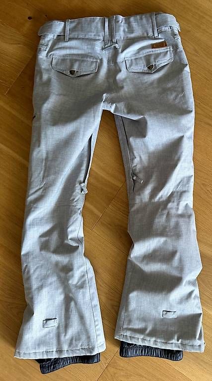 Roxy Pantaloni: Roxy Damen Ski-Snowboardhose Gr S – Usato da Stansstad venduto da spasibo 1