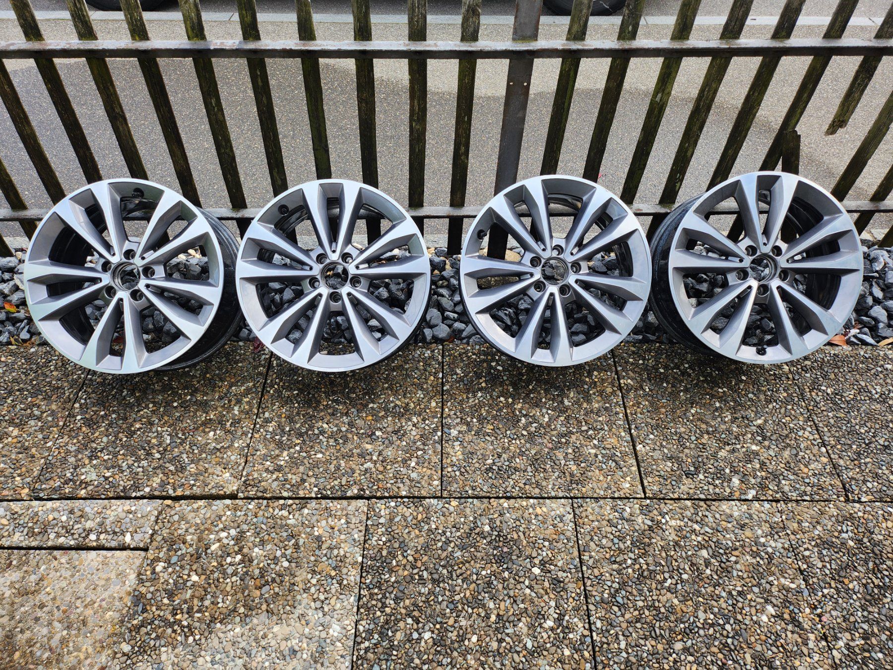 Mercedes-Benz Felgen: 4x Mercedes Felgen – Gebraucht aus Rorschach von Rorschach