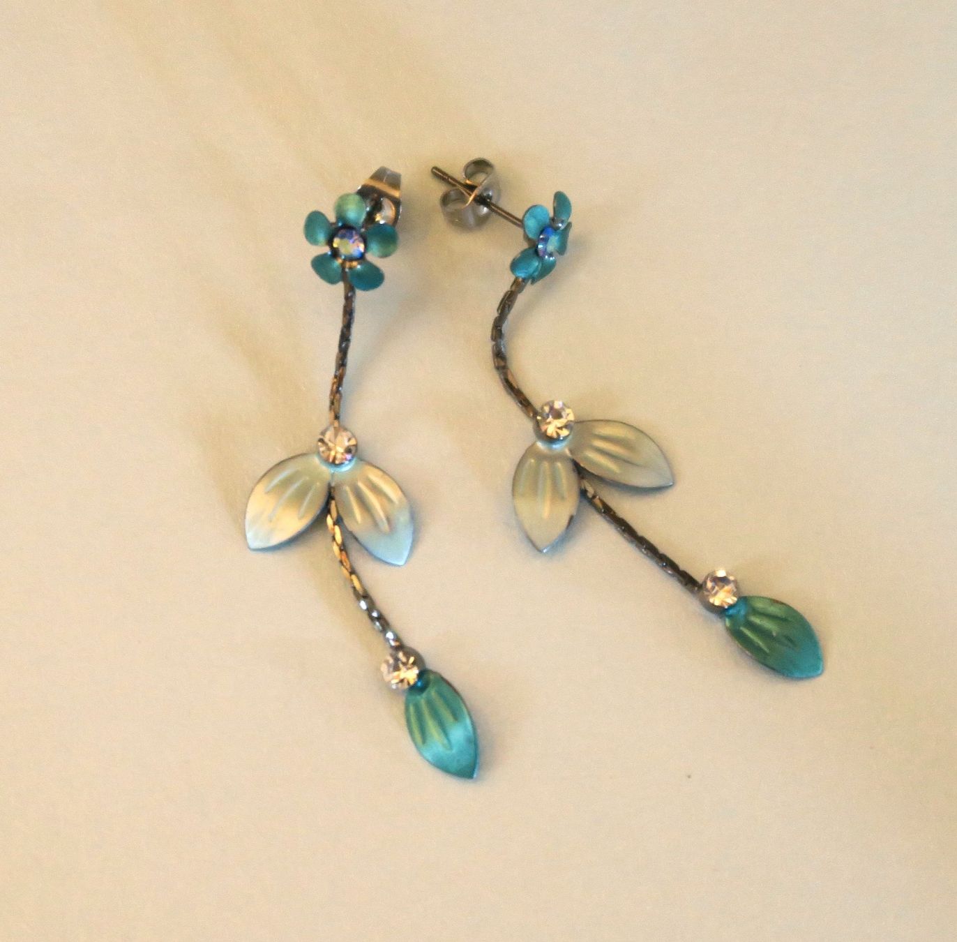 Orecchini pendenti & Orecchini a lobo: Ohrstecker "Blume" – Usato da Brittnau venduto da marlenestone 1