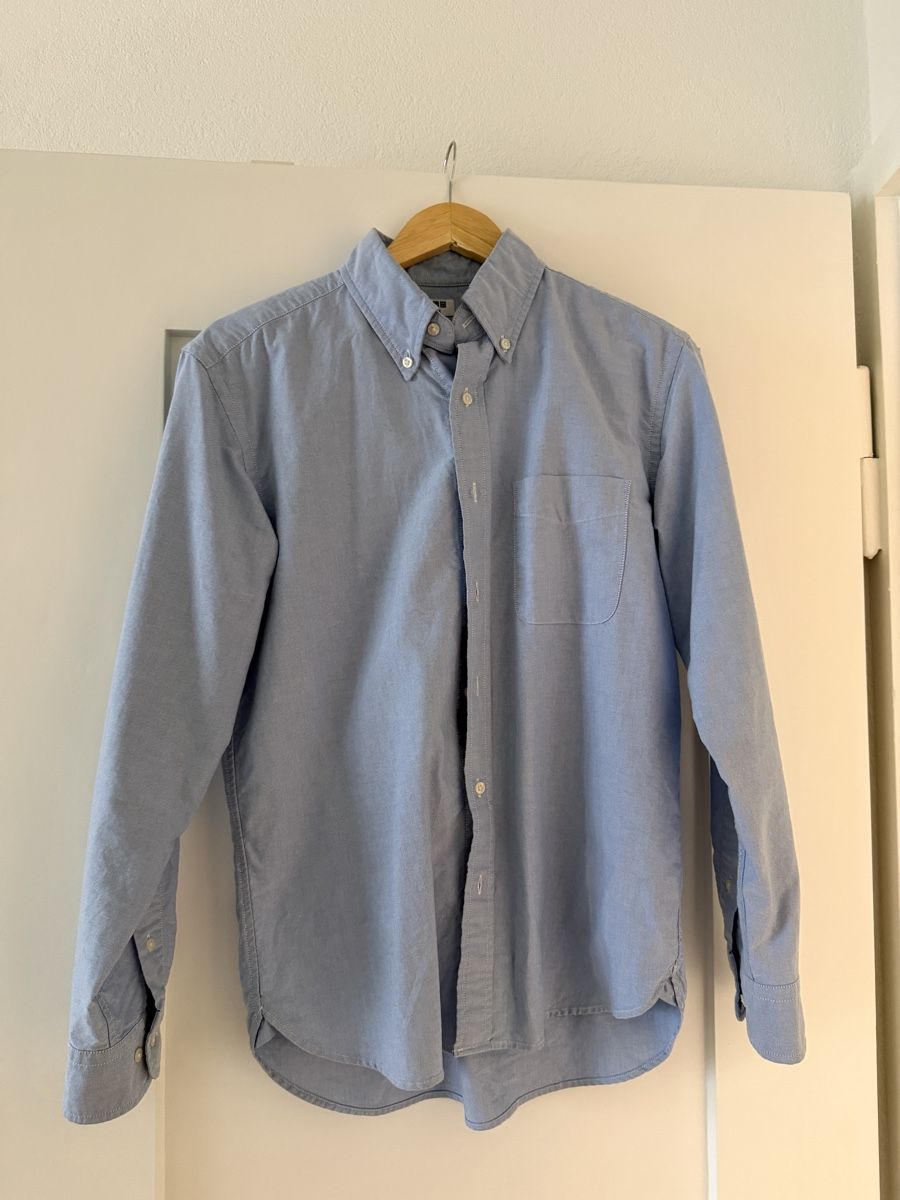 Chemises: UNIQLO Hemd – D'occasion à Zürich par devbetri