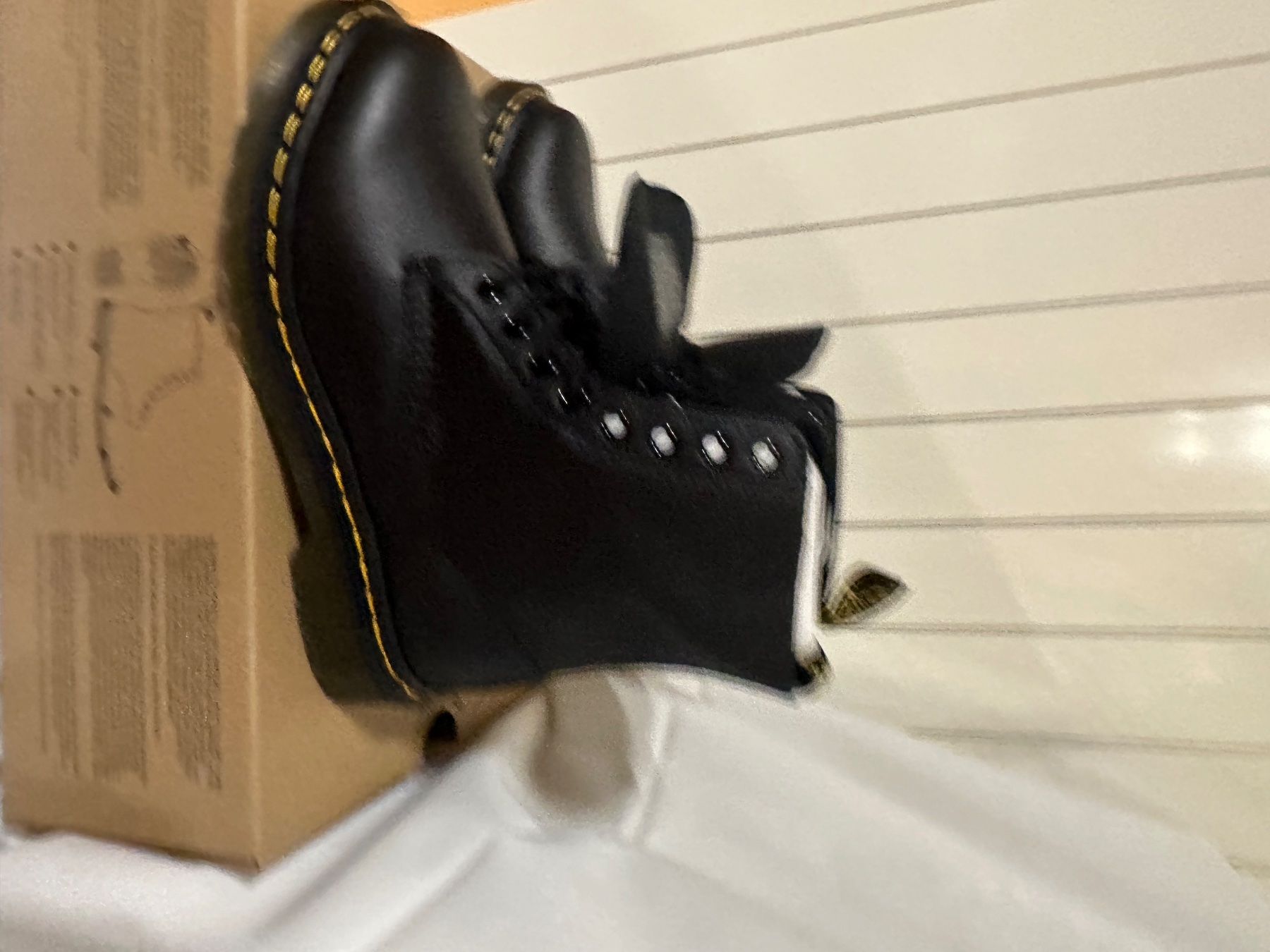 Dr. Martens Scarpe da uomo: Dr Martens – Nuovo e nell'imballaggio originale da Onex venduto da eri_jx6q