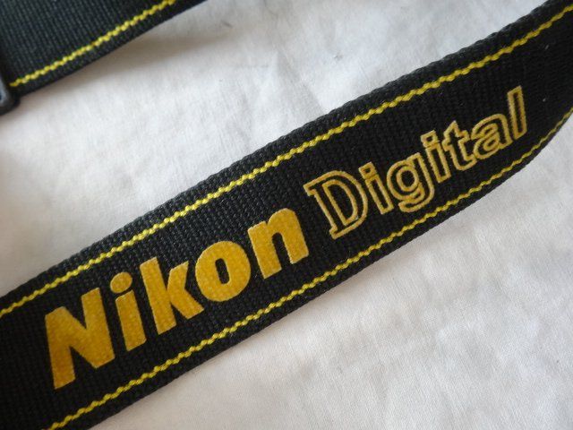 Nikon Kamera: NIKON   DIGITAL KAMERA TRAGEGURT .NUR TRAGEGURT – Gebraucht aus zürich von ahmad01 3