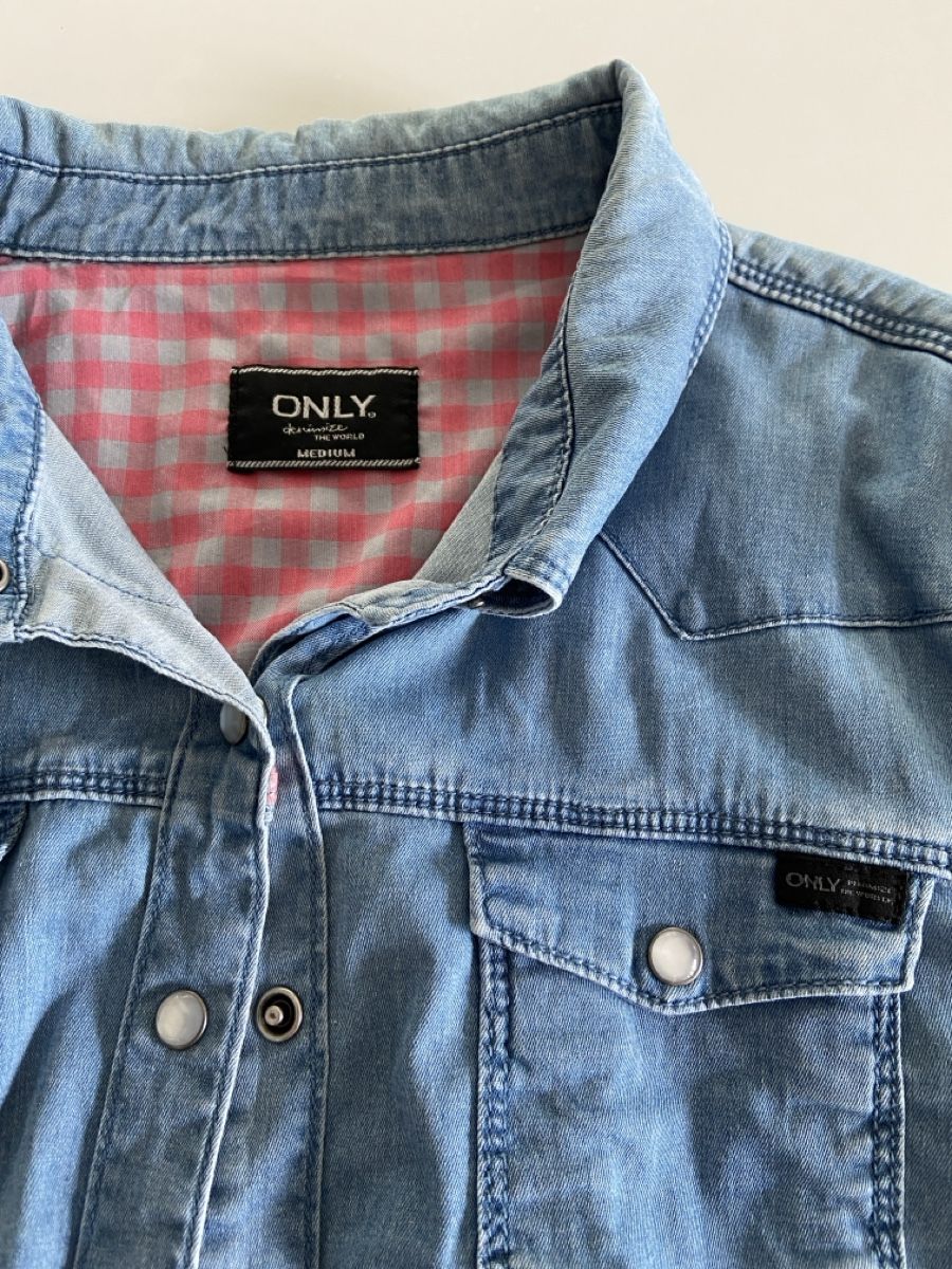Only Camicette, T-shirt & Top: Taillierte Jeansbluse Jeanshemd Only M oder 164 – Usato da Luzern venduto da Nordischkind 1