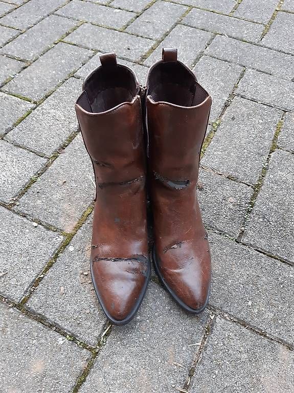 Scarpe da donna: Winterstiefeli – Usato da Nebikon venduto da Haidihooo