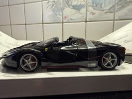 Ferrari La Ferrari aperta 1/24 schwarz NEU/OVP
