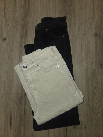 Zwei Cordhosen schwarz und beige - Grösse 34