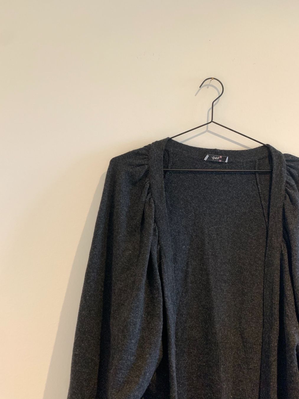 Giacche: Graue Strickjacke – Nuovo (secondo la descrizione) da Aeugst am Albis venduto da schatzkistee 1