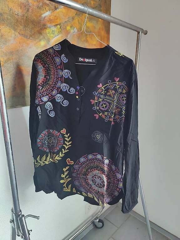 Desigual Camicette: Chemisier Desigual Taille XL Neuf – Nuovo e nell'imballaggio originale da Etoy venduto da Ctrl0