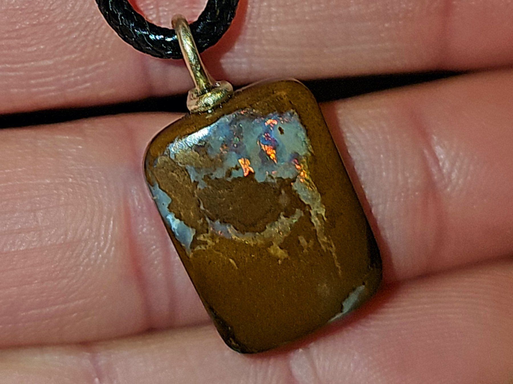 Pietre preziose: Natürlicher australischer Boulder Opal Anhänger – Usato da Uerkheim venduto da Winwinner 1