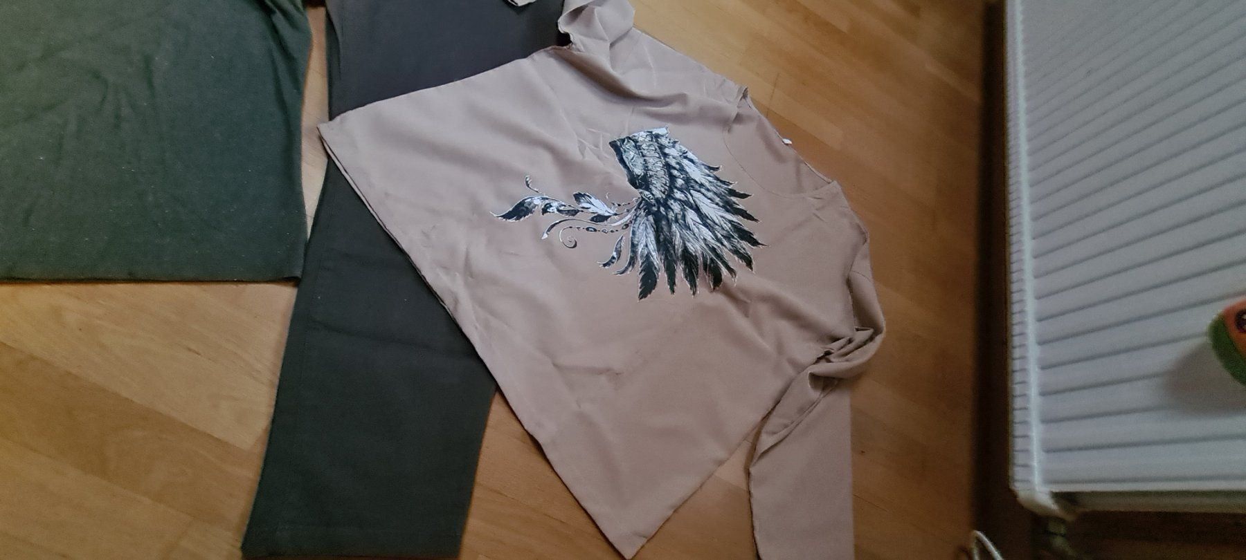 Kleiderpakete: WOW..cooles 3 teiliges Set Hose und Oberteile – Gebraucht aus Ferden von jemyce 1