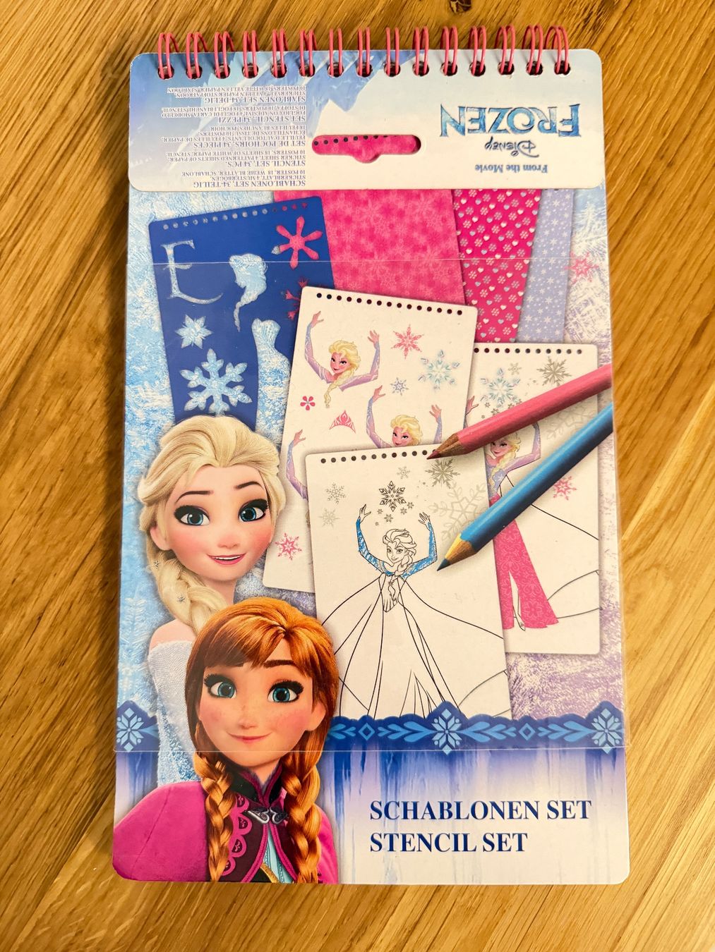 Libri: Frozen Malvorlagen und Schablonen Set neu – Nuovo e nell'imballaggio originale da Teufen AR venduto da Maleaa
