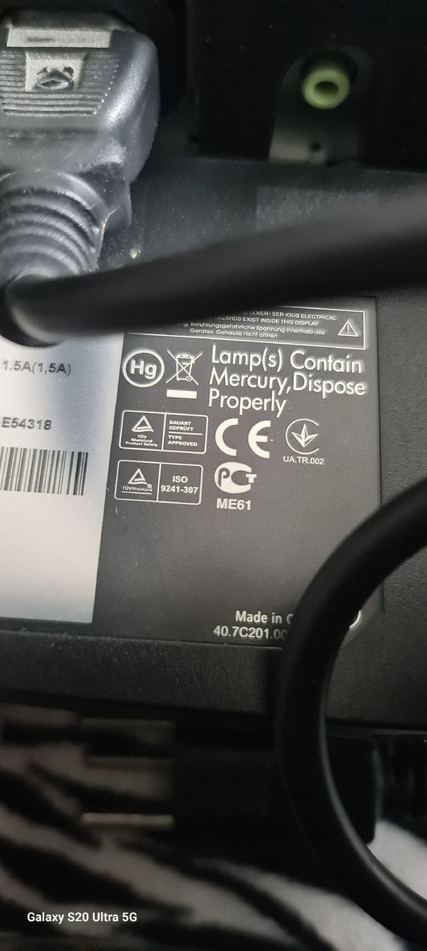 Monitor: Monitor für PC – Usato da Ebikon venduto da Muraene1 6