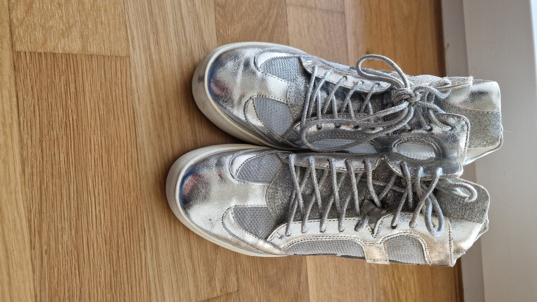Scarpe da donna: Mädchen/Damen-Wedgeschuhe – Usato da Zug venduto da DanielHirsbrunner 2