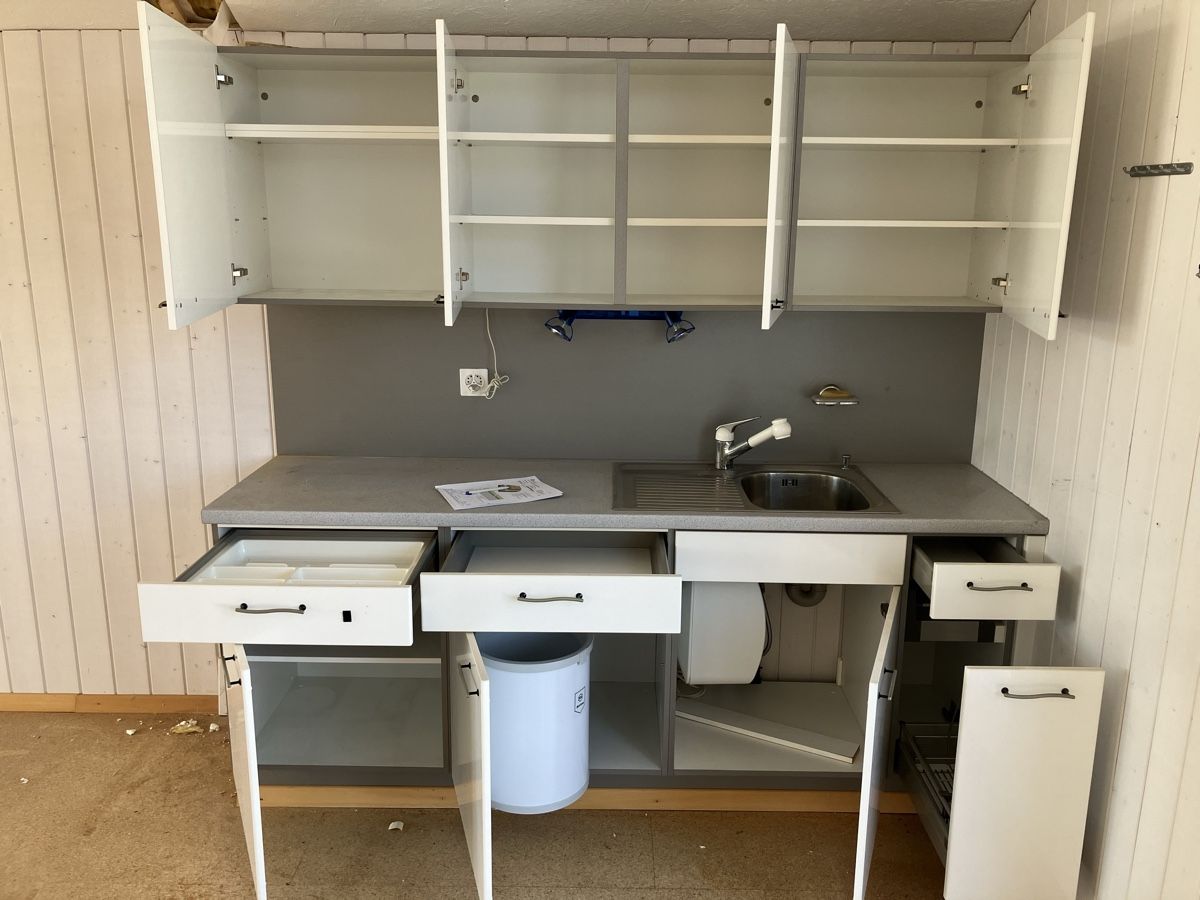 Cuisines complètes: Küchenzeile – D'occasion à Beromünster par iaf_8rr9 7