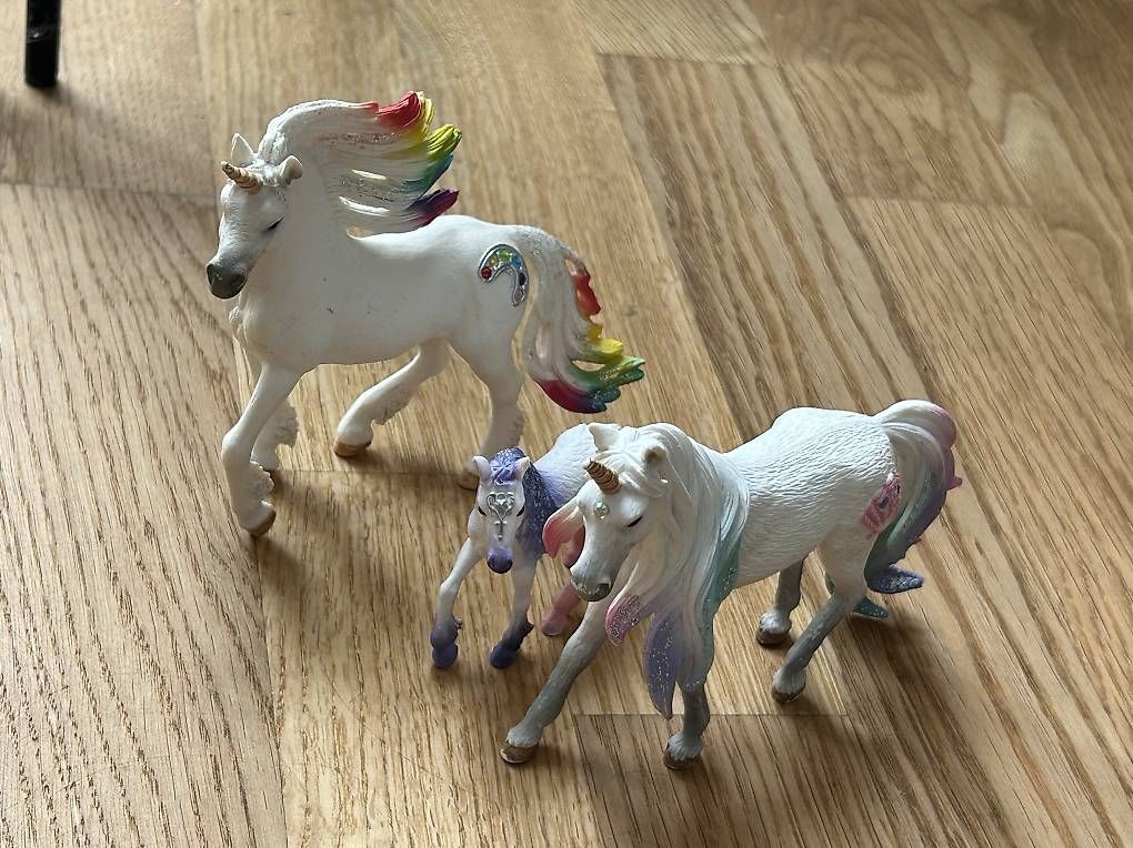 Schleich Jouets: Drei Einhörner von Schleich – D'occasion à Rüfenacht BE par Claudia_sch 1
