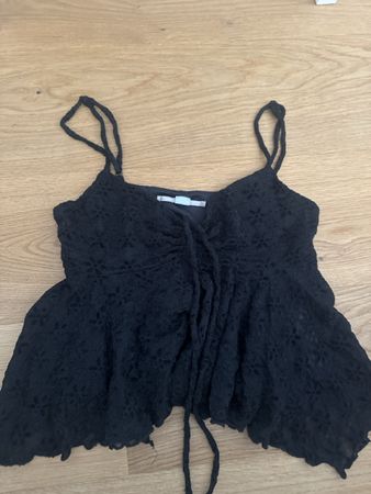 Kimchi Blue Top Spitze Schwarz Groesse M guter Zustand