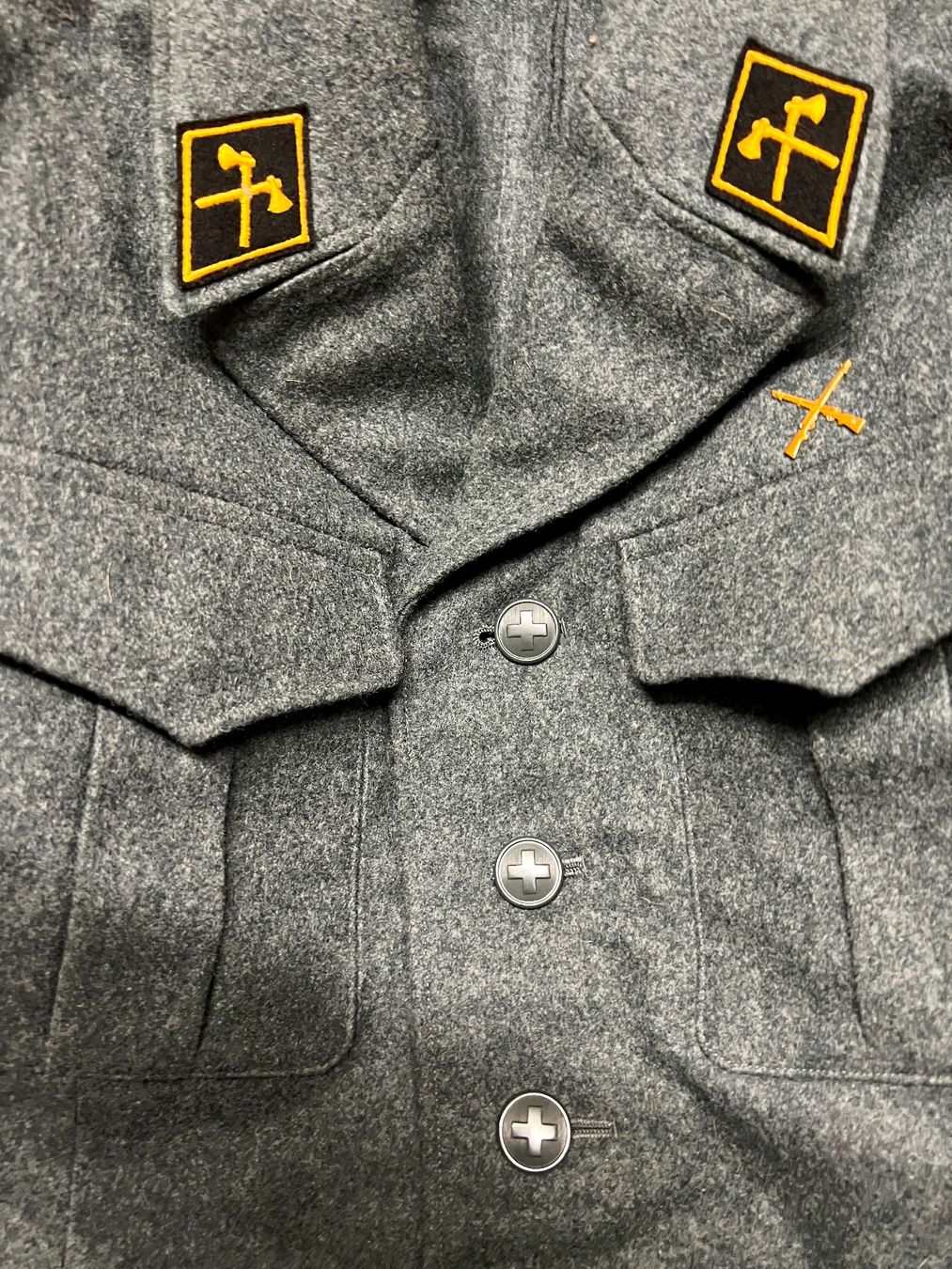 Uniformen: Militär Uniform und Sack – Gebraucht aus Belp von ch1999 9