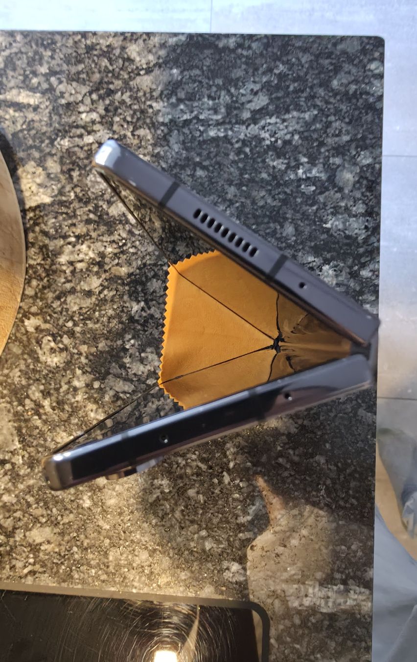 Samsung Telefoni cellulari / Smartphones: samsung Zfold 5 – Usato da Nods venduto da dimBe 6