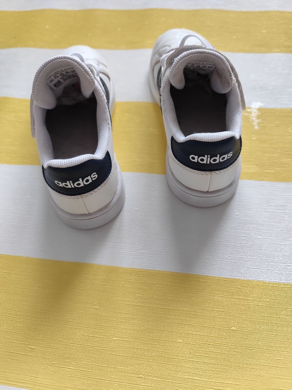 Scarpe da uomo: Adidas Größe 30 – Usato da Widen venduto da isa_zz9b 1