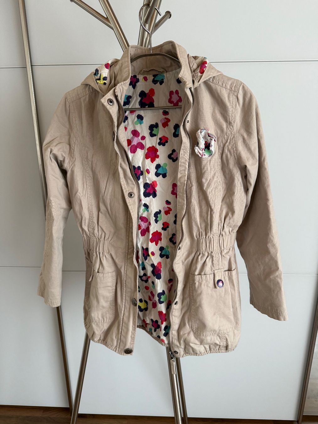 Vestes & Manteaux: Hellrosa Übergangsjacke/ Trenchcoat, Gr. 152 – D'occasion à Bützberg par Alexaborn