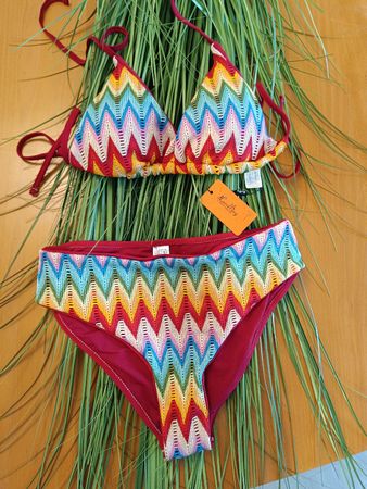 Bikini rot, Missoni-Stil, Grösse M (IT 48), neu