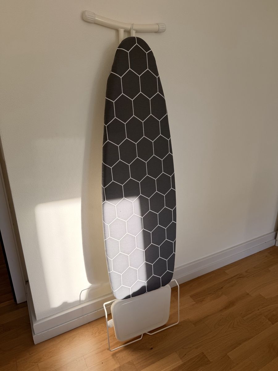 Planches à repasser: Ironing Board – D'occasion à Zürich par mar_h7x7 1