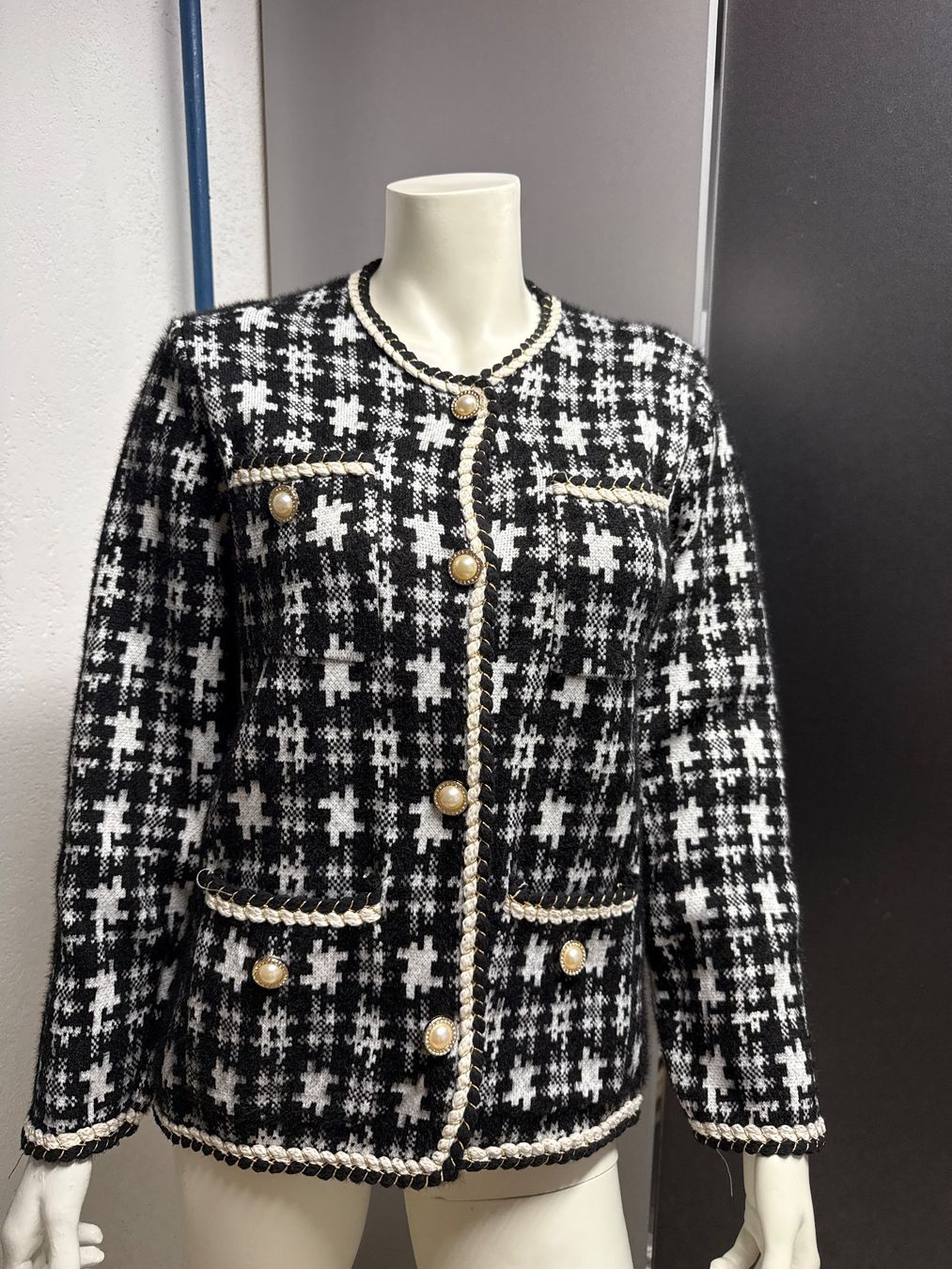 Giacche: JACKE gr M – Usato da Birr venduto da WalkyriaM