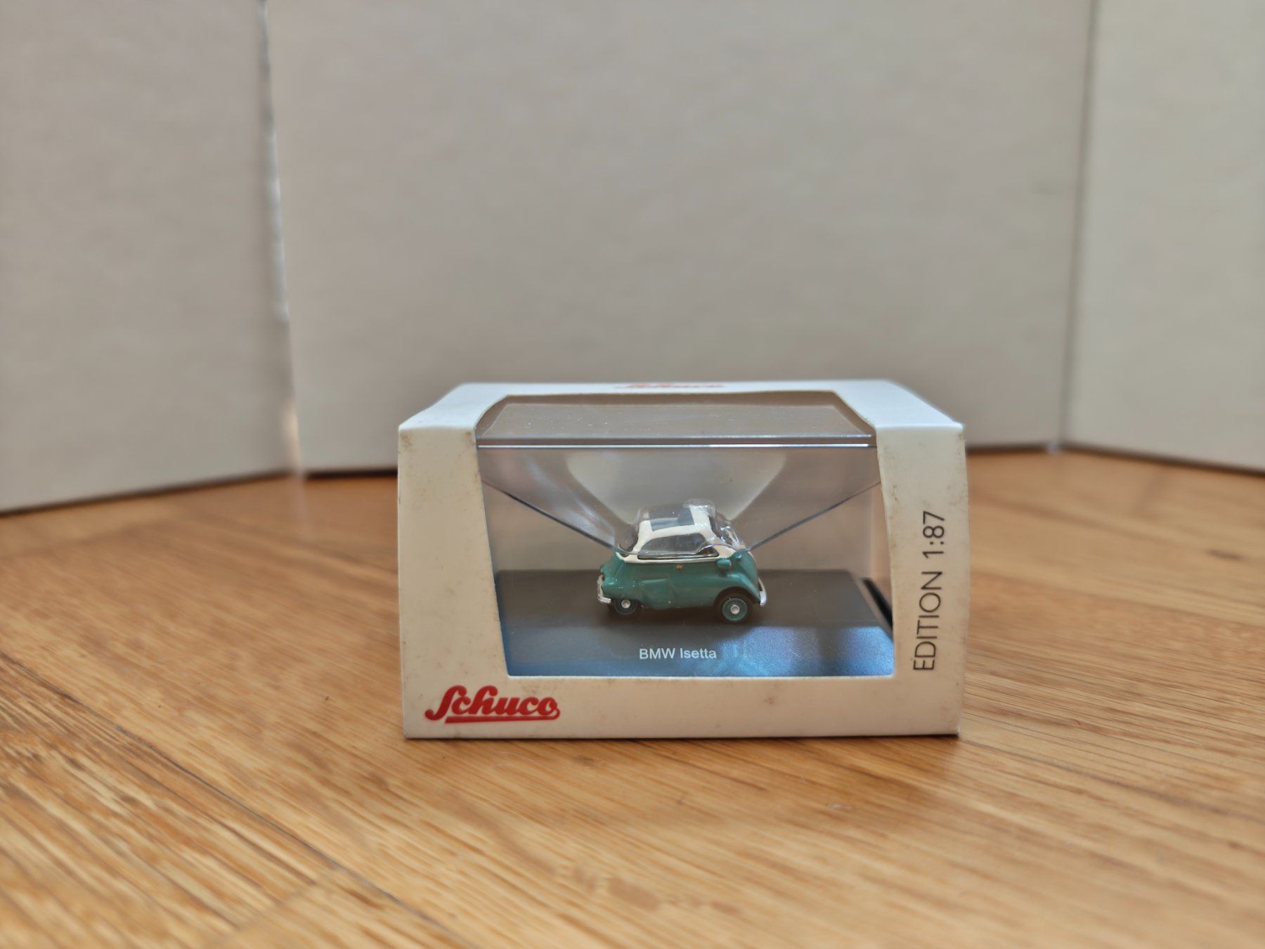 Schuco Modellini d'auto: Schuco BMW Isetta – Nuovo e nell'imballaggio originale da Bern venduto da JGBahn