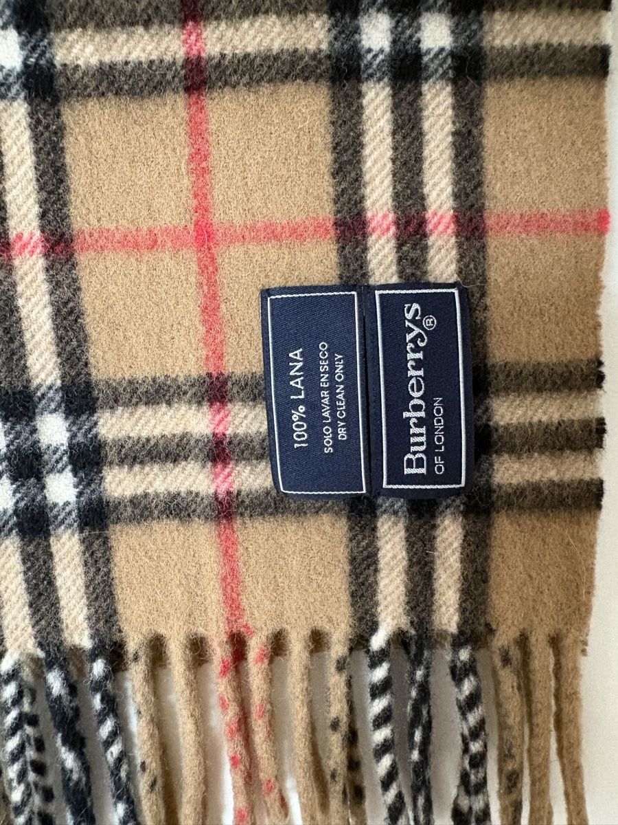 Burberry Foulard & Sciarpe: Burberry Schal  – Usato da Rotkreuz venduto da Vintage_lover1 5